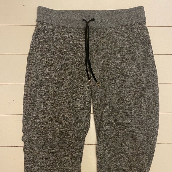 Athleta Flux Jogger 2.0 Pants Black Heather- Size Small - Picture 2 of 7